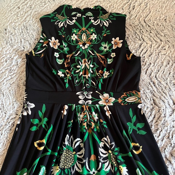 Chico’s NWT Black Sleeveless Maxi Dress Sz Euro 0 (fits as size 4 -6 U.S.) - Picture 2 of 8